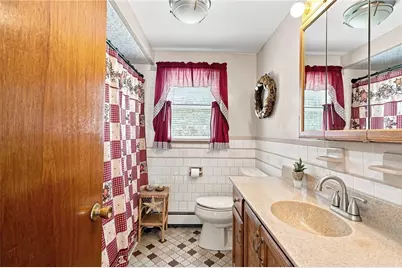 10 Grant Street, West Warwick, RI 02893 - Photo 34