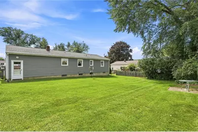 10 Grant Street, West Warwick, RI 02893 - Photo 8