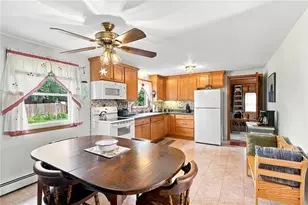 10 Grant St, West Warwick, RI 02893 - Photo 12