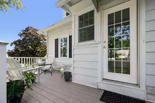 13 Manchester St, Warwick, RI 02888 - Photo 32
