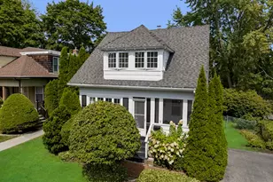 13 Manchester St, Warwick, RI 02888 - Photo 4