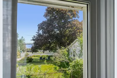 13 Manchester Street, Warwick, RI 02888 - Photo 18