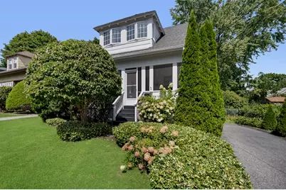 13 Manchester Street, Warwick, RI 02888 - Photo 8