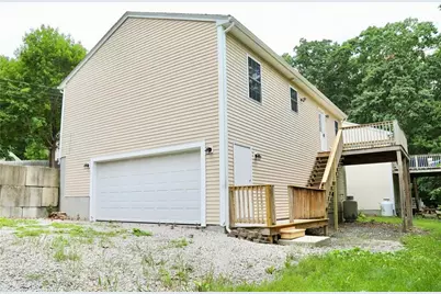 521 Tenth Avenue, Woonsocket, RI 02895 - Photo 14