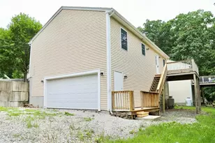 521 10th Ave, Woonsocket, RI 02895 - Photo 14