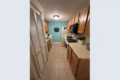 89 Heritage Drive, Northbridge, MA 01534 - Photo 6