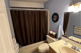 89 Heritage Dr, Northbridge, MA 01534 - Photo 10