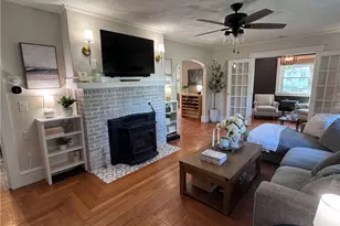 102 Hillard Ave, Warwick, RI 02886 - Photo 4