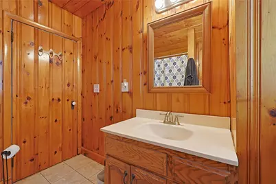 85 Hughes Avenue, Pawtucket, RI 02861 - Photo 12