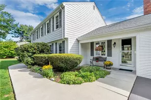43 Countryside Dr, Cumberland, RI 02864 - Photo 4