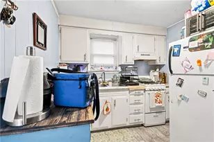 67 Alaska St, Providence, RI 02904 - Photo 2