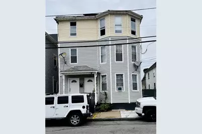 739 Potters Ave Avenue, Providence, RI 02907 - Photo 2