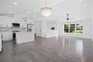 18 Pleasant View Ave, Johnston, RI 02919 - Photo 16