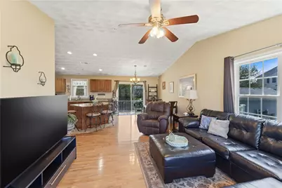 48 Harris Avenue, Warwick, RI 02889 - Photo 12