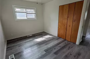 13 Buck Rd, Middletown, RI 02842 - Photo 8