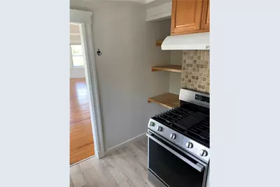 32 Sisson Street #1, Pawtucket, RI 02860 - Photo 12