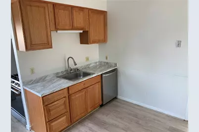 32 Sisson Street #1, Pawtucket, RI 02860 - Photo 6