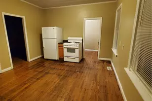 37 Wakefield St, West Warwick, RI 02893 - Photo 2