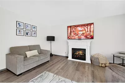 765 Putnam Pike, Glocester, RI 02814 - Photo 16