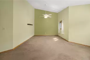 4496 Post Rd, Warwick, RI 02818 - Photo 18