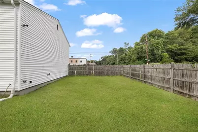 16 Dresden Street, Cranston, RI 02910 - Photo 20