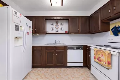 16 Dresden Street, Cranston, RI 02910 - Photo 8