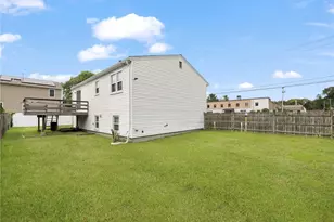 16 Dresden St, Cranston, RI 02910 - Photo 22