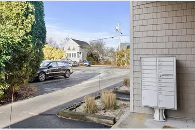26 West Narragansett Avenue #3, Newport, RI 02840 - Photo 14