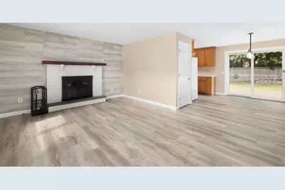 120 Tampa Street, West Warwick, RI 02893 - Photo 8