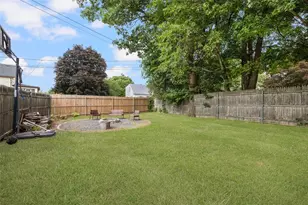 120 Tampa St, West Warwick, RI 02893 - Photo 30