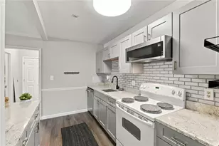 200 Manville Hill Rd, Cumberland, RI 02864 - Photo 10