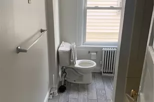 32 Sisson St, Pawtucket, RI 02860 - Photo 20