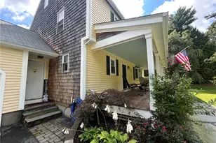 49 Captains Cir, Tiverton, RI 02878 - Photo 4