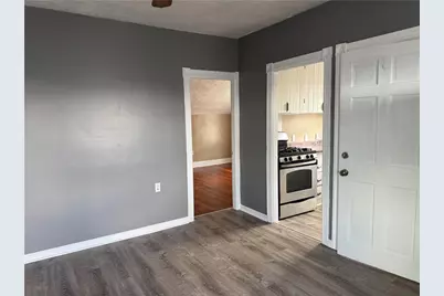 35 Hunts Avenue, Pawtucket, RI 02861 - Photo 2