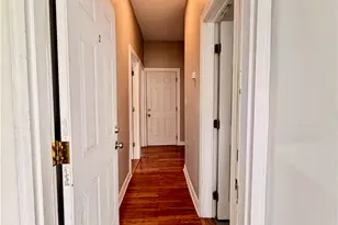 664 Plainfield St, Providence, RI 02909 - Photo 2