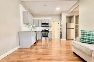 664 Plainfield St, Providence, RI 02909 - Photo 6