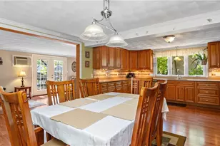 132 Davis Ave, Cranston, RI 02910 - Photo 14