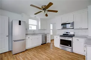 33 Third St, Newport, RI 02840 - Photo 14