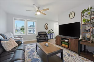 96 Carter Ave, Pawtucket, RI 02861 - Photo 16