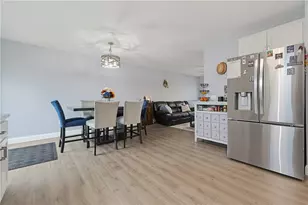 96 Carter Ave, Pawtucket, RI 02861 - Photo 14
