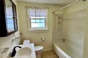 146 Lancaster St, Providence, RI 02906 - Photo 14
