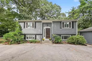33 Evergreen Dr, Exeter, RI 02822 - Photo 1
