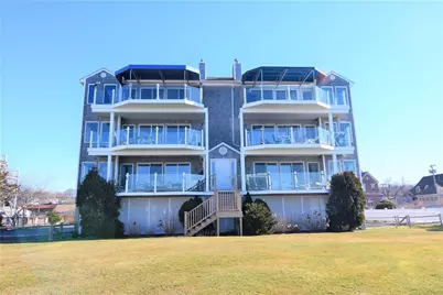 3 Kirwins Lane #5, Newport, RI 02840 - Photo 2