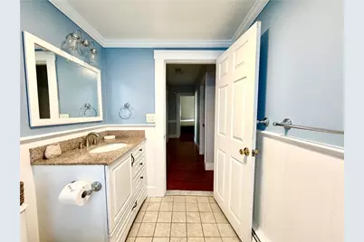 13 Holland Street #1, Newport, RI 02840 - Photo 18