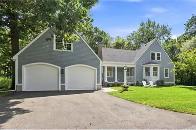 4 Woodhaven Road, Barrington, RI 02806 - Photo 2