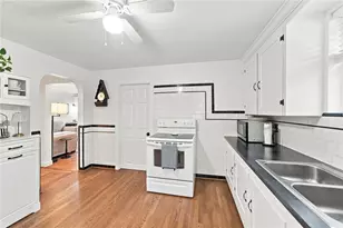 24 Borden Ave, Johnston, RI 02919 - Photo 14