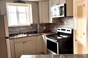 143 Pidge Ave, Pawtucket, RI 02860 - Photo 2