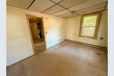 29 Congdon Avenue, North Kingstown, RI 02852 - Photo 14