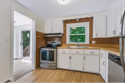 614 Bound Road, Woonsocket, RI 02895 - Photo 18