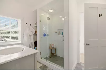 5 Division Street, Newport, RI 02840 - Photo 14